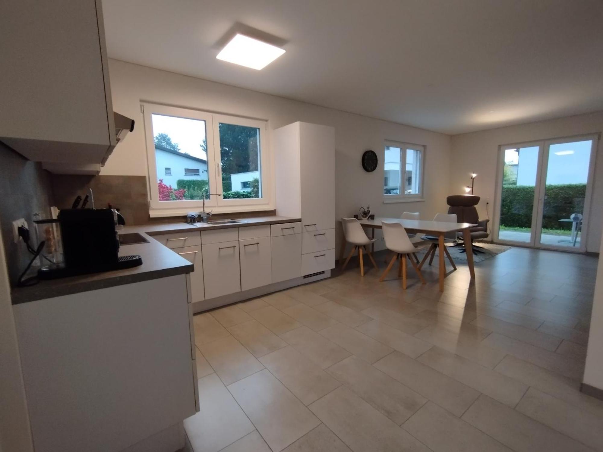 Crown Living Design Apartment - Gratis Parkplatz - Wlan - Kueche - Self Check-In Altach Esterno foto